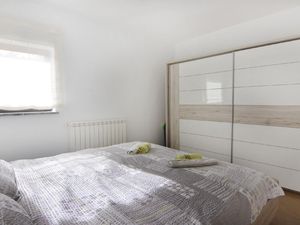 23467034-Ferienwohnung-4-Savudrija-300x225-5