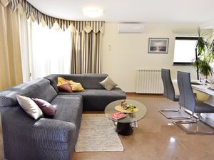 23960096-Ferienwohnung-4-Savudrija-300x225-1