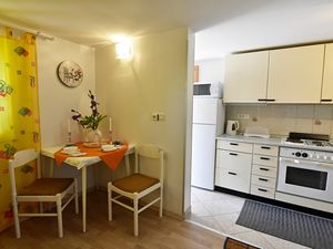 23931755-Ferienwohnung-4-Savudrija-300x225-3