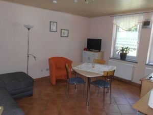 22422601-Ferienwohnung-4-Sayda-300x225-2