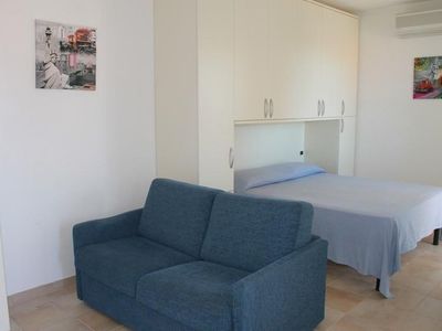Einzimmerwohnung mit kleinem privaten Aussenbereich