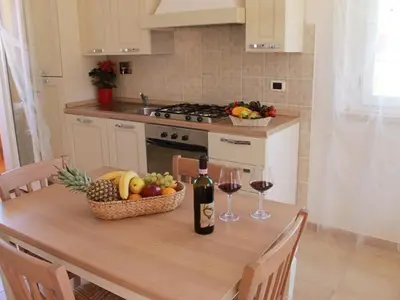 Dreiraum im ersten Stock mit privater Terrasse