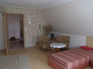 23447219-Ferienwohnung-4-Schafstedt-300x225-3