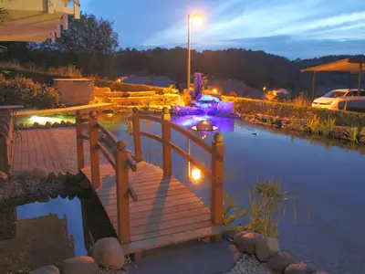 Maarberg Resort, Zierteich am Abend Maarberg Resort, Zierteich am Abend