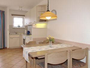 23970813-Ferienwohnung-4-Scharbeutz-300x225-4