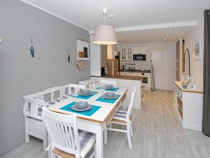 23970924-Ferienwohnung-4-Scharbeutz-300x225-3