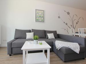 23970948-Ferienwohnung-4-Scharbeutz-300x225-1