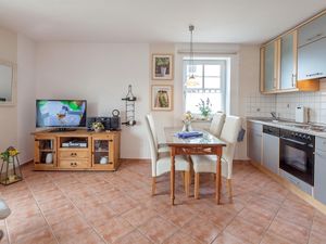 23970826-Ferienwohnung-3-Scharbeutz-300x225-5