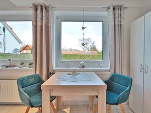 24037961-Ferienwohnung-2-Scharbeutz-300x225-4