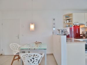 23970868-Ferienwohnung-2-Scharbeutz-300x225-3