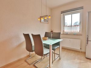 23970905-Ferienwohnung-4-Scharbeutz-300x225-2