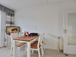 23970962-Ferienwohnung-3-Scharbeutz-300x225-4