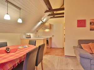 23970981-Ferienwohnung-4-Scharbeutz-300x225-4