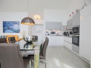 23971022-Ferienwohnung-4-Scharbeutz-300x225-5