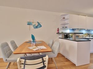 23971067-Ferienwohnung-4-Scharbeutz-300x225-5