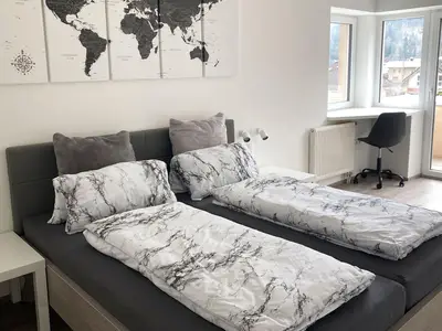 Apartment 4e