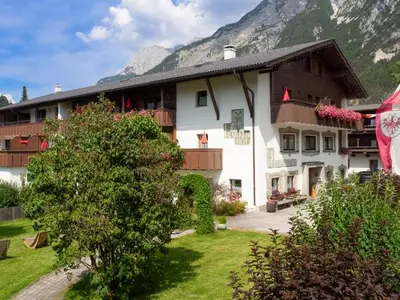 Ferienwohnung für 2 Personen (35 m²) in Scharnitz 1/10