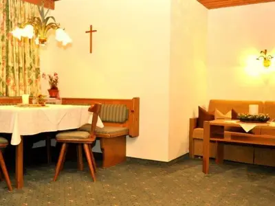 Ferienwohnung für 4 Personen (39 m²) in Schattwald 9/10