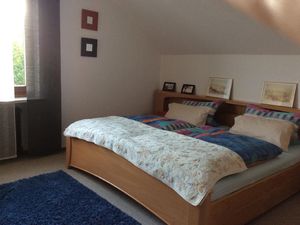 23445150-Ferienwohnung-4-Schauren-300x225-2