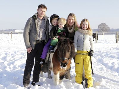 Die junge Bauersfamilie