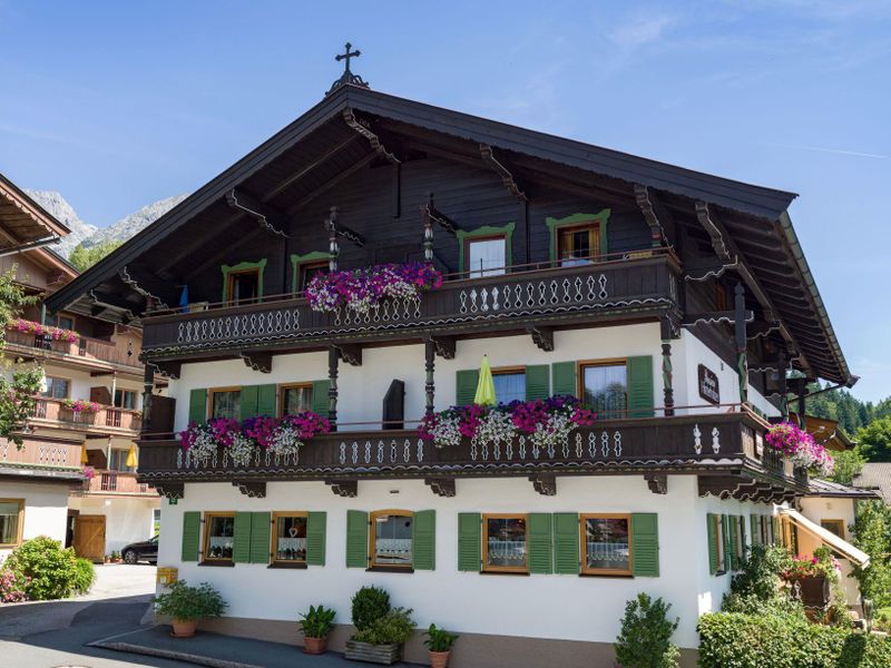 19250177-Ferienwohnung-3-Scheffau am Wilden Kaiser-800x600-0