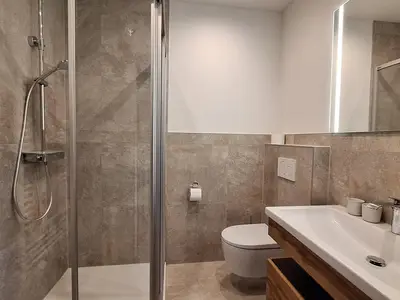 Badezimmer Apartment Scheffauerblick