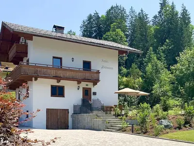 Haus Widmann Sommer/ Summer 1