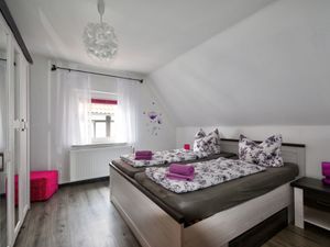 23852925-Ferienwohnung-2-Schieder-Schwalenberg-300x225-5