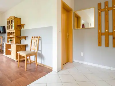 Kirschenholz_WHG_02_Flur_01