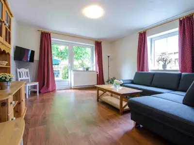 Kirschenholz_WHG_01_Wohnbereich_01