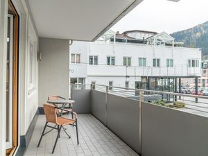 Balkon mit Stadtblick