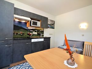 22362781-Ferienwohnung-3-Schladming-300x225-0