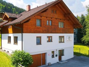 23952319-Ferienwohnung-4-Schladming-300x225-2