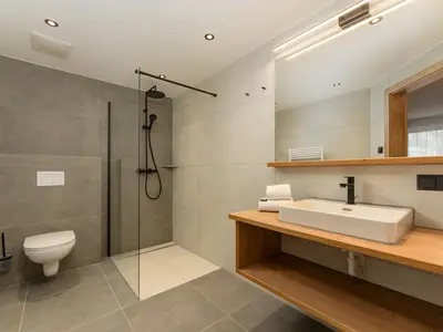 Badezimmer 1