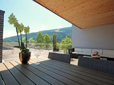 Traumhafte Aussicht vom Ess- und Loungebereich
