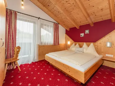 App. Rot Schlafzimmer