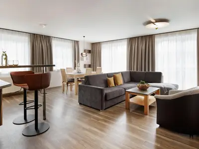 Charly Kahr Family Appartement Harti