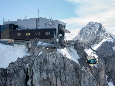 Bergstation Außenansicht 3 (c) Harald Steiner
