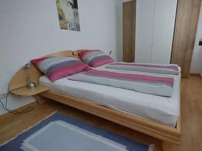 Schlafzimmer 14qm - neuer Schrank