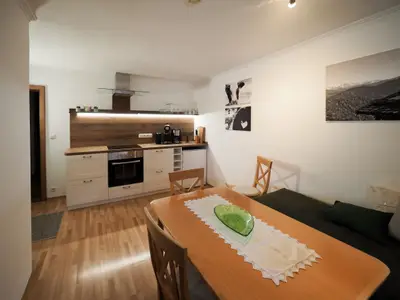 Küche und Essbereich Ferienwohnung Hochgern