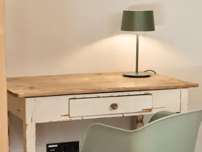 Arbeitsplatz im Obergeschoss