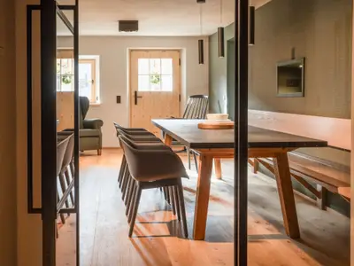 Essbereich mit Lofttüre