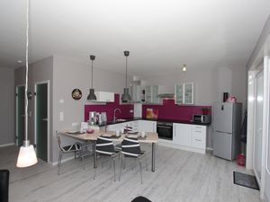 23835932-Ferienwohnung-4-Schleswig-300x225-3