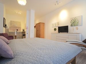 23883604-Ferienwohnung-2-Schleswig-300x225-4