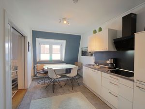 23883601-Ferienwohnung-2-Schleswig-300x225-2