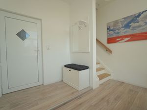 23883607-Ferienwohnung-2-Schleswig-300x225-4