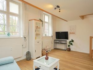 23886909-Ferienwohnung-3-Schleswig-300x225-0