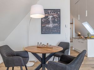 23965607-Ferienwohnung-2-Schleswig-300x225-3