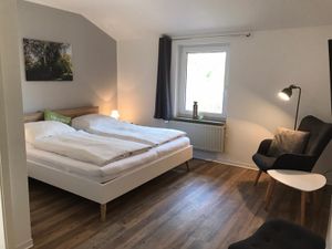 22335005-Ferienwohnung-7-Schlichting-300x225-2