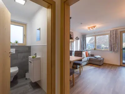 Lodge_Schoenfeld_Schoenfeldweg_12_Schlitters_WC_Wo